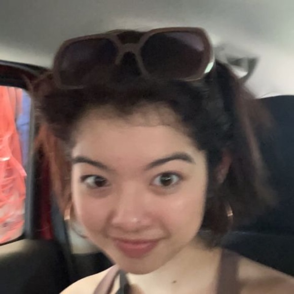 Meet your Posher, Bianca - Picture 1 of 1